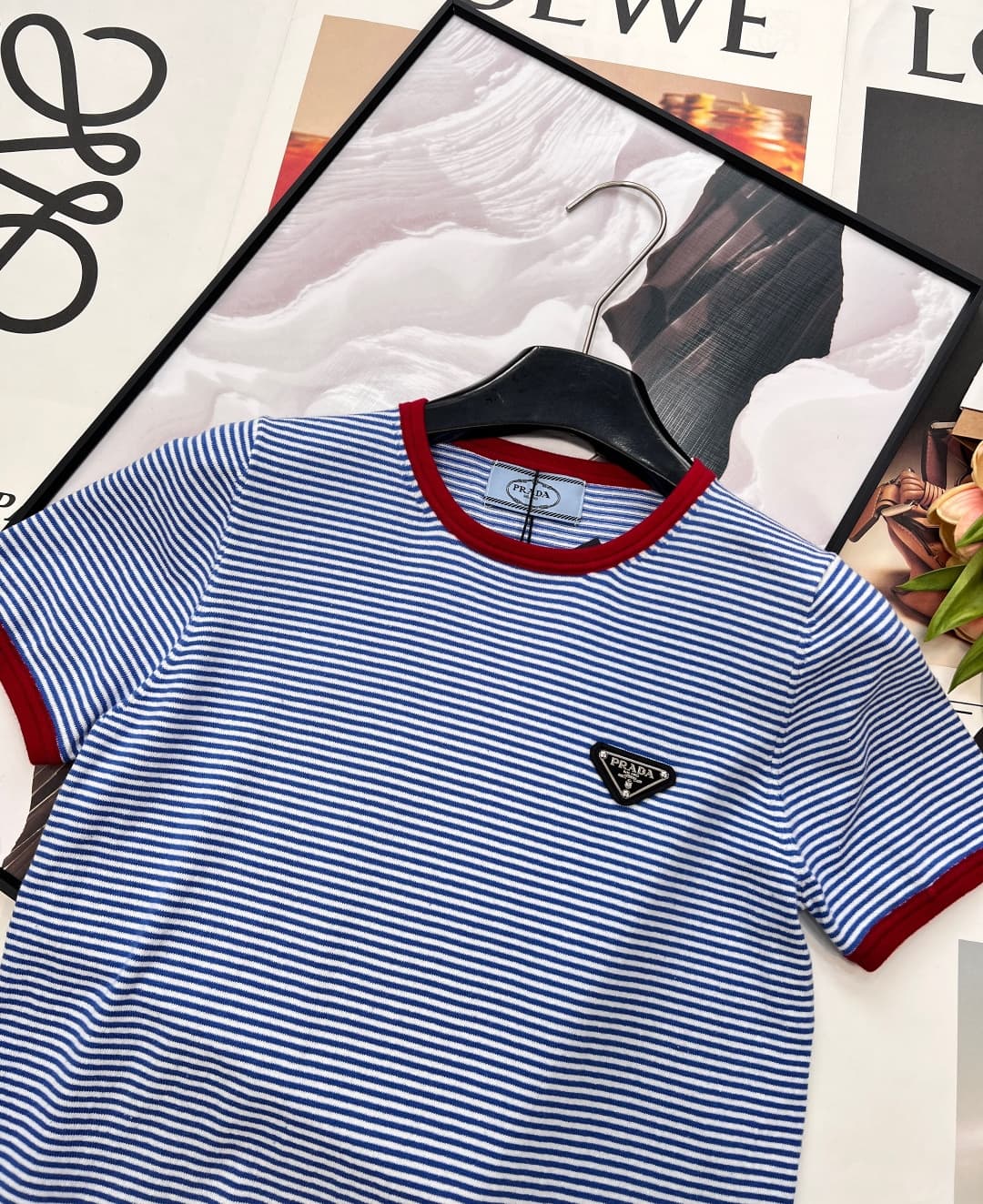 C18568 🆕 New Prada vintage/retro short sleeves, red and blue contrast colors + triangular logo. The classic blue and white stripes create a fresh aesthetic. The red knotted details on the collar and cuffs add a dynamic touch, breaking monotony and making  — image 4