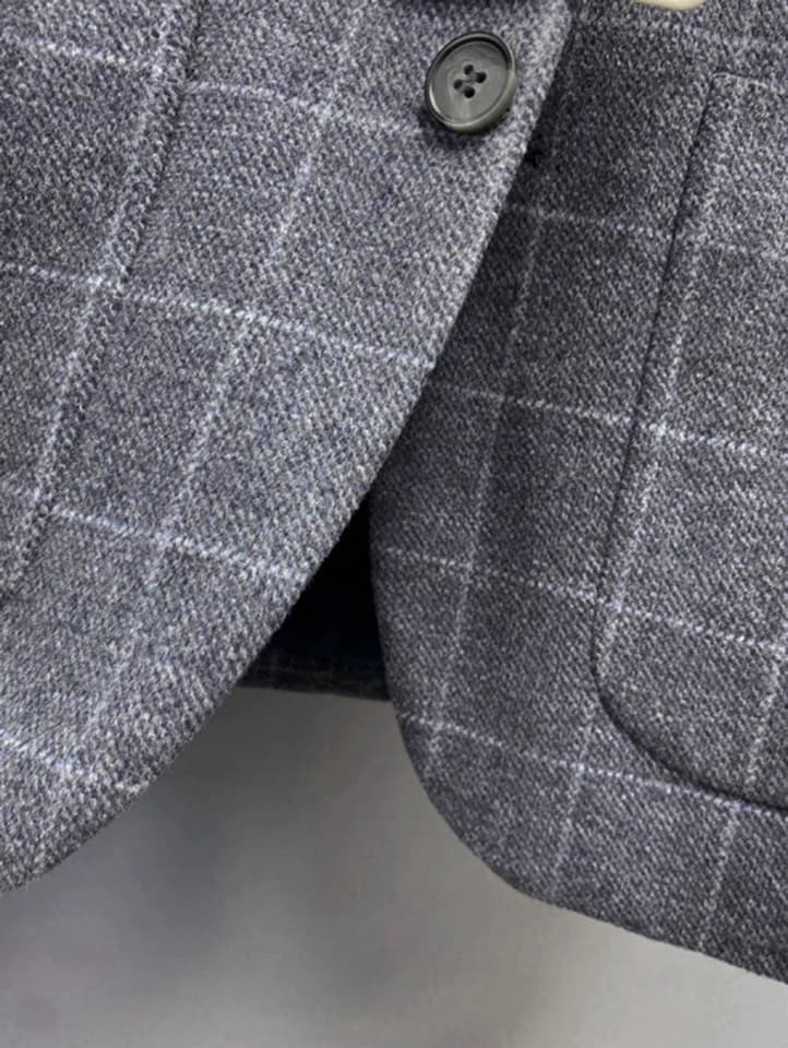 C17929 High-end product 100% wool fabric 【Prada PRADA】100% wool fabric. New autumn/winter suits made of comfortable wool fabric! A stylish casual/one-piece suit that exudes elegance. This high-quality wool fabric is both attractive in appearance and excel — image 4