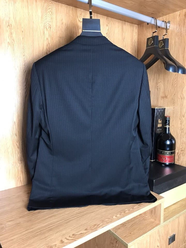 C17917 Shipped on the same day! EZ wool blazer! Fabric: 65% wool + 35% polyester. A stunning product ordered by a trading company for export! 😍 A premium item from Giorgio Armani’s channel. Part of the autumn/winter collection series, truly a star-level p — image 8
