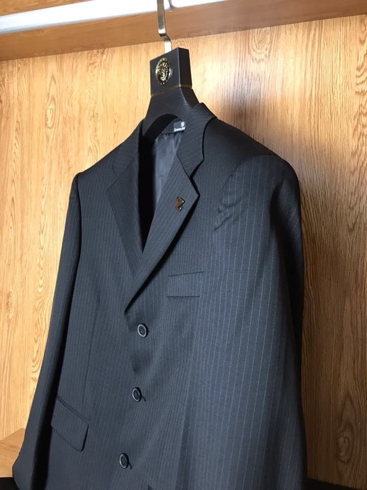 C17917 Shipped on the same day! EZ wool blazer! Fabric: 65% wool + 35% polyester. A stunning product ordered by a trading company for export! 😍 A premium item from Giorgio Armani’s channel. Part of the autumn/winter collection series, truly a star-level p — image 6