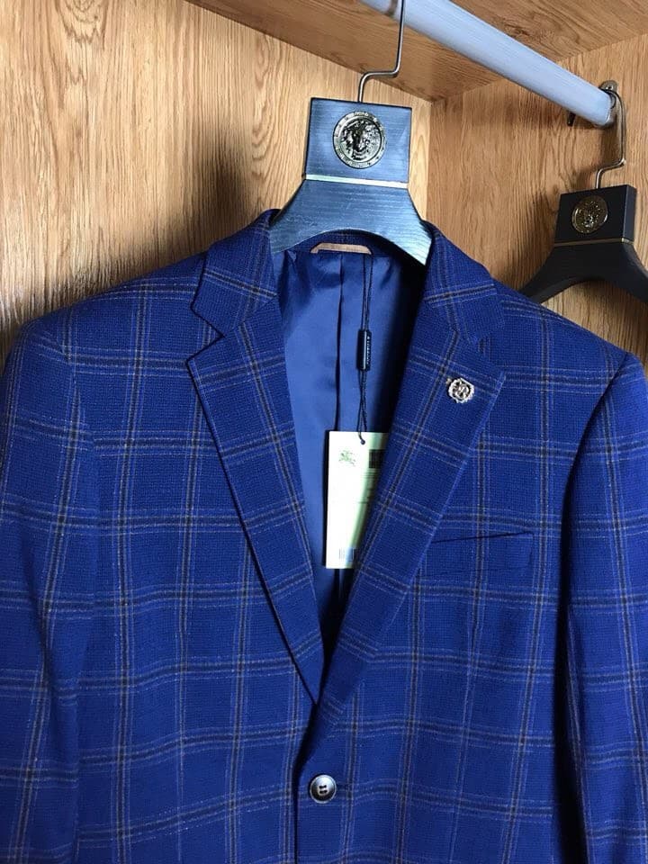C17916 Highly recommended! Top-selling item! 🔥 [BURBERRY] New-style suit tops with authentic designs. The most representative fashion elements of the year. Made from imported fabrics – excellent quality. [Rose] A must-have item for stylish men. Highly pra — image 1
