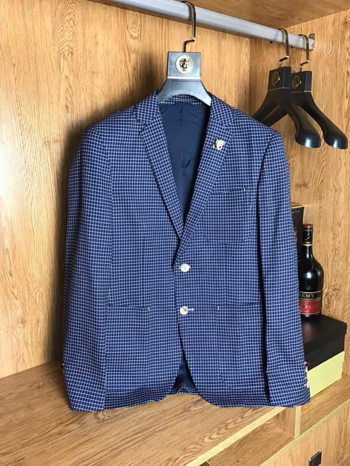C17913 Highly recommended by the store! The top-selling item 🔥 【BURBERRY】 New-style suit tops – featuring the most representative fashion designs of the year. Made from imported fabrics, with excellent quality. [Rose] Don’t miss out! Highly practical and  — image 1
