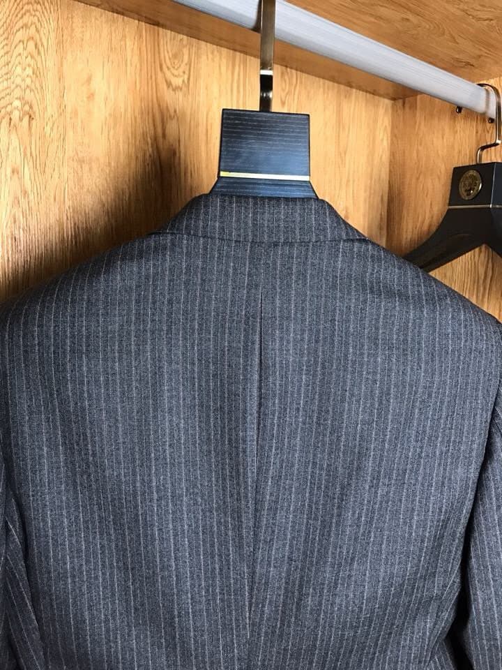C17915 EZ wool blazer – fabric: 100% wool. A stunning product ordered by a trading company! 😍 A high-quality item from Giorgio Armani’s channel. Part of the 21SS autumn/winter collection; truly a star-level piece!! Absolutely exclusive! This EZ blazer is  — image 2