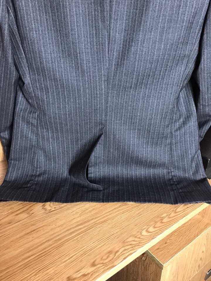 C17915 EZ wool blazer – fabric: 100% wool. A stunning product ordered by a trading company! 😍 A high-quality item from Giorgio Armani’s channel. Part of the 21SS autumn/winter collection; truly a star-level piece!! Absolutely exclusive! This EZ blazer is  — image 7