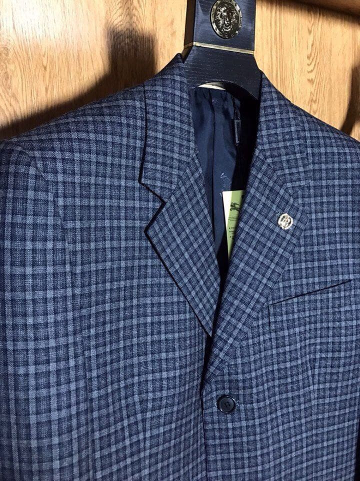 C17912 Wool blazer! Shipped on the same day! 【BURBERRY】 Material: 80% wool, 20% polyester. A great product for trade company export orders! 😍 A high-quality item from a renowned brand. Part of the 21SS autumn/winter collection – truly a star-level piece!! — image 3