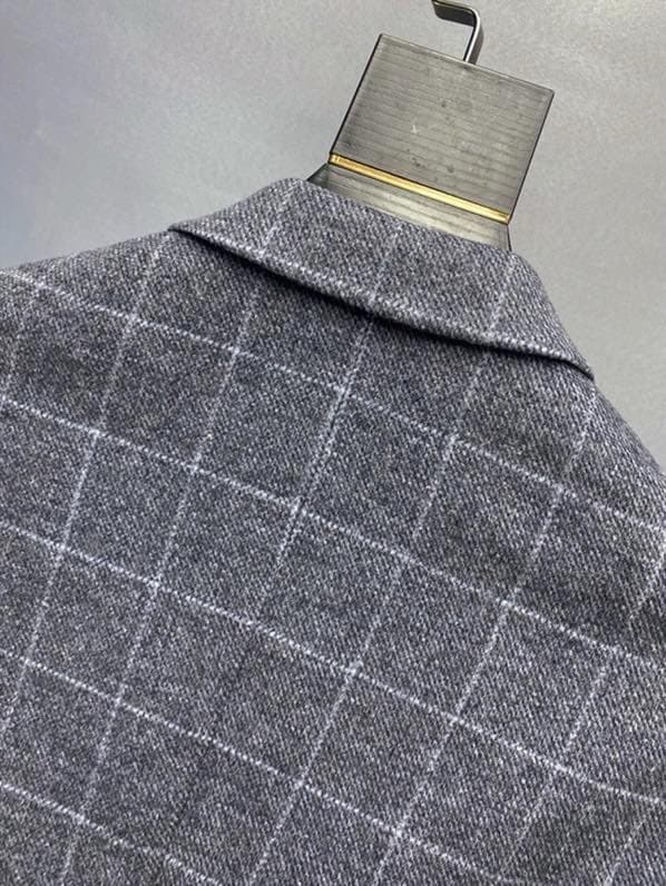 C17826 High-end product 100% wool fabric 【Gucci GUCCI】 100% wool fabric. New autumn/winter suits made of comfortable wool material! These casual or dress shirts are premium fashion items. They feature imported, high-quality wool fabrics that combine aesth — image 4