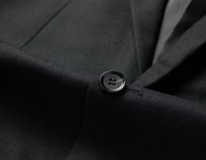 C17818 Top-quality wool fabric – highly recommended by the store’s staff! The main product to be promoted! 🔥 [PRADA] Original high-end suit sets from the official website. A complete set of suits, newly designed for fashion shows. The most advanced versio — image 4