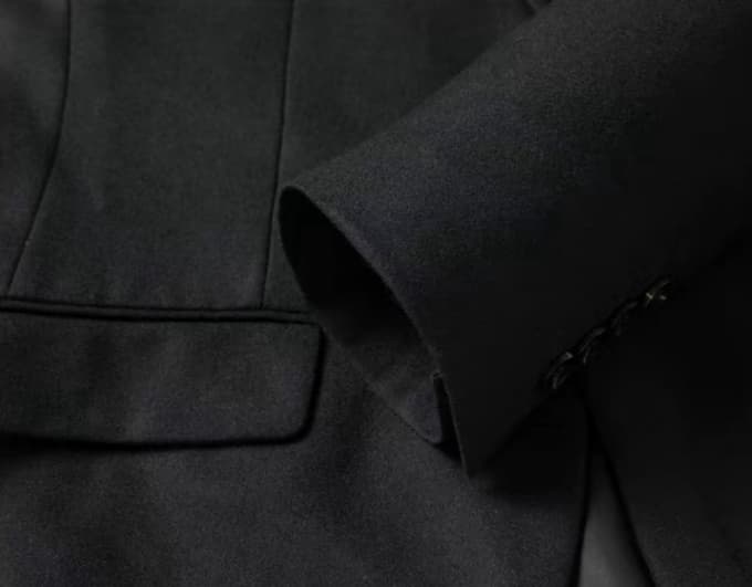 C17818 Top-quality wool fabric – highly recommended by the store’s staff! The main product to be promoted! 🔥 [PRADA] Original high-end suit sets from the official website. A complete set of suits, newly designed for fashion shows. The most advanced versio — image 5