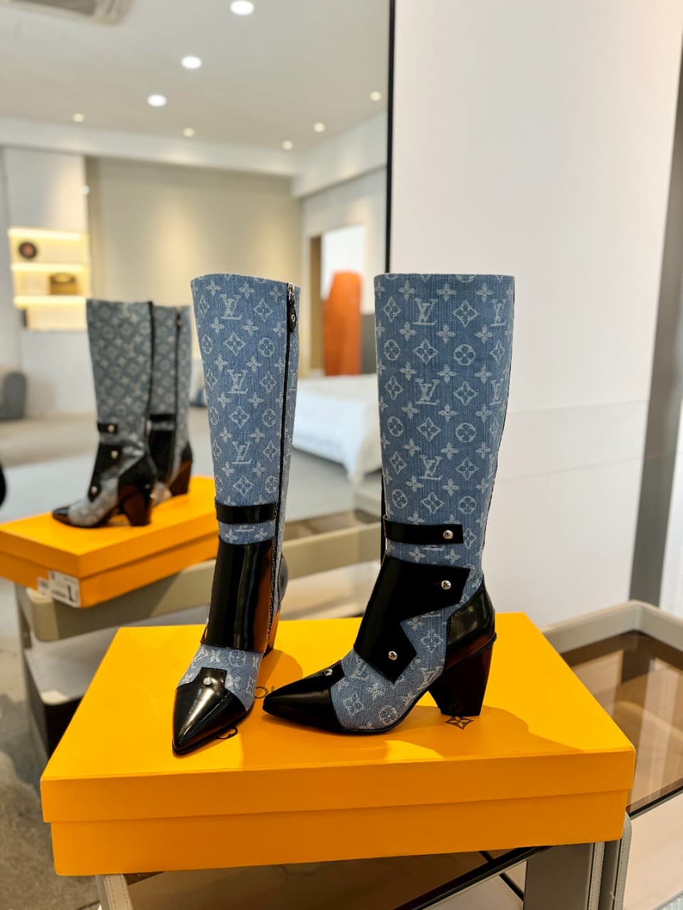 D9055 2026  Latest: L✔️ The latest shoes for the autumn and winter collection at the store. The official website series is updated simultaneously. Perfect fit + LV-style buckles design – full of femininity and elegance. Original mold fit, ultimate 1: 1 si — image 5