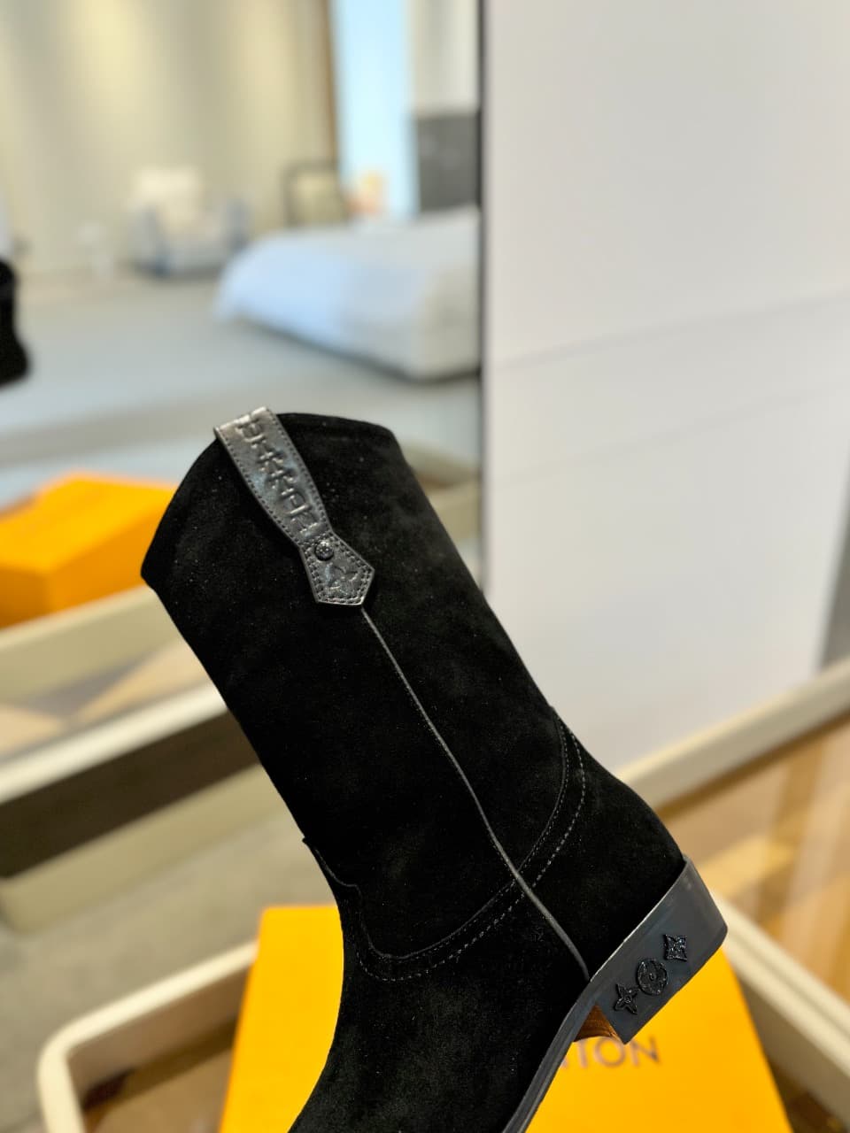 D8991 2026  Latest collection/series. The latest autumn/winter official website collection features runway-style boots. Updates are synchronized, with perfect fit. Features LV-style straps and oiled edges. The craftsmanship is intricate, and the design ex — image 8