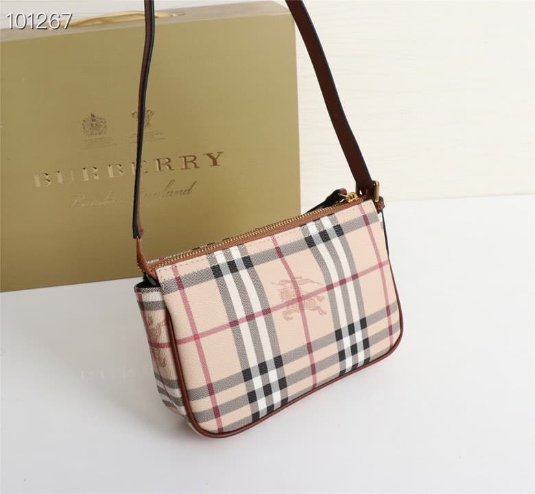 C21 🔥🔥Burberry vintage/retro underarm bag, 😀 It is currently the most popular style on popular vintage stores. Many influencers and experts are looking for it. Even if it costs several thousand yuan as a worn-out item, it is considered highly worth it. Th — image 1