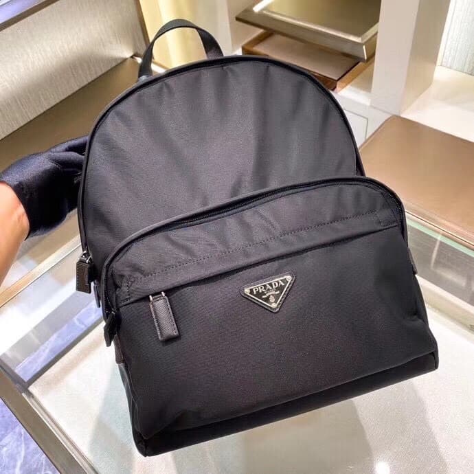 C6987 ✨New model released!✨ High-quality original fabric, Pra*a brand. Latest model: 2VZ066. Enamel triangular insignia. Imported factory parachute material. Uses imported equipment. Clear ZP synchronization with original hardware components. Adjustable f — image 1