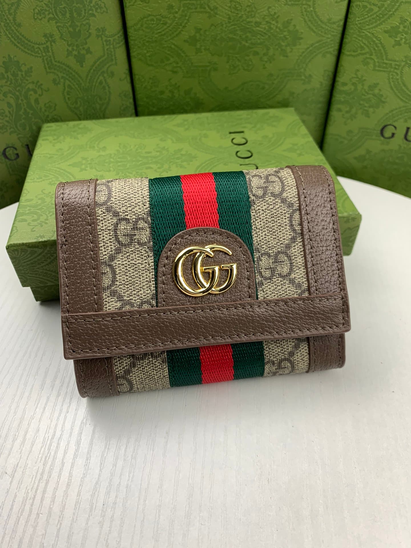 C4073 Real photos! The GG logo was first used in the 20 era of the 20th century. It originated from the original design of Gucci, which evolved over the 1930 era. Since then, it has become a symbol of Gucci’s tradition. This particular design combines the — image 1