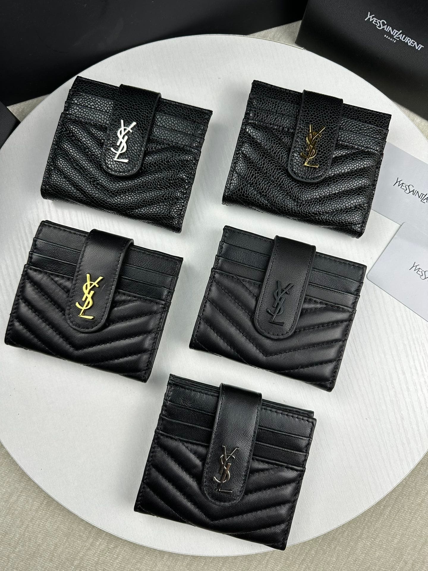 C8775 50087 Saint Laurent best-selling women’s wallet, 50% off price, leather on both sides and inside, multiple card slots, ultra-thin design. 1: 1 – original quality, simple and versatile, ultra-thin design 💕 Really beautiful! 12, 9 – in stock. — image 1