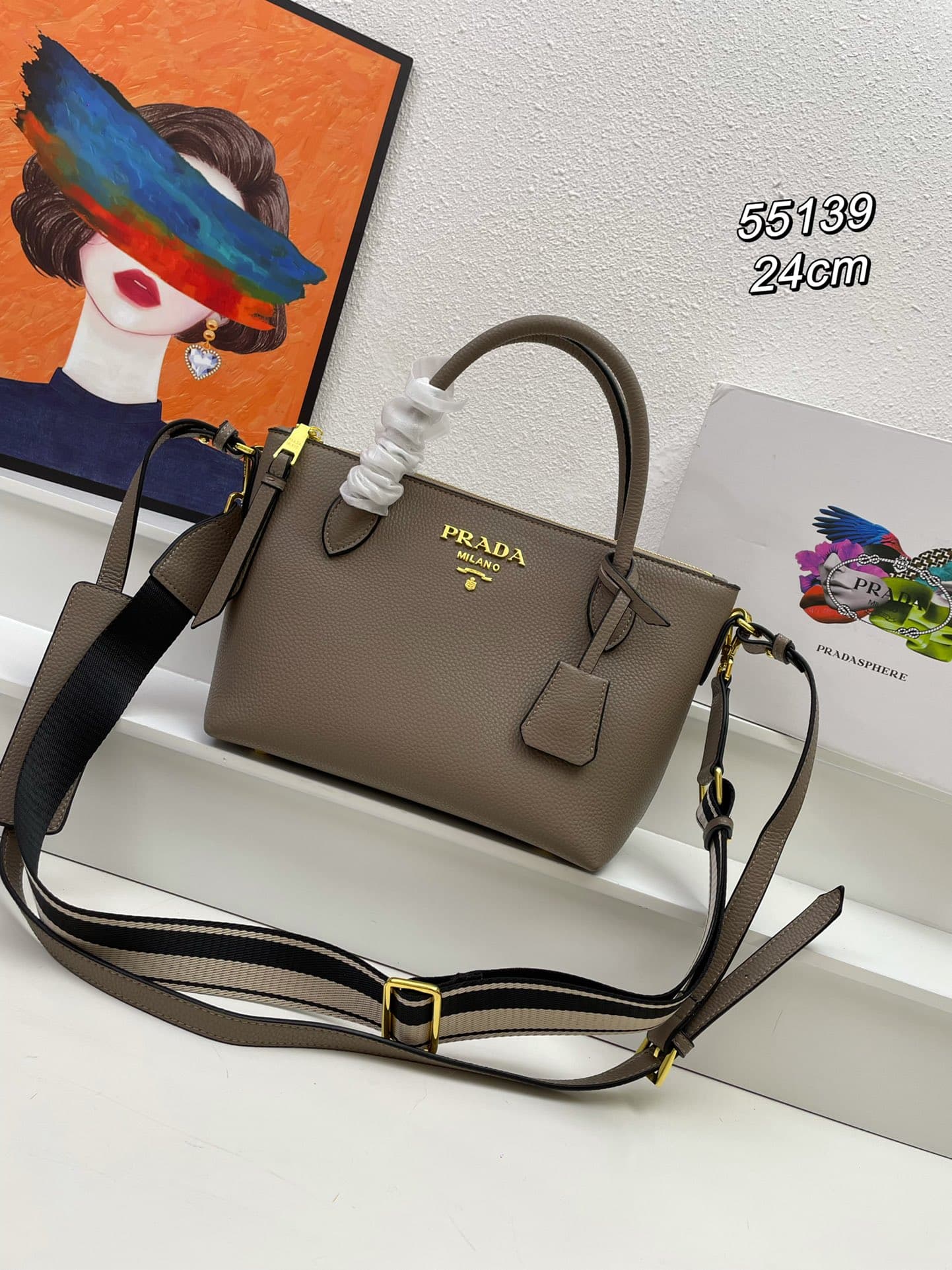 C7023 🔥 High-quality products from the official store – factory-made models🔥🌹🎉 New shoulder strap design🎉 Classic style is back🌹 This shoulder strap is made of imported deer skin texture leather, and it features two adjustable long straps that can be swap — image 1