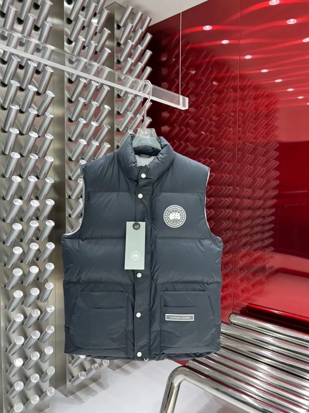C11079 2025 New autumn/winter models 🆕 Down jacket. Original 1 and 1: Customized hardware components are all imported original designs. Welcome to the store for comparison. Absolutely high quality. Made with top-quality 90 white duck down – extremely soft — image 1