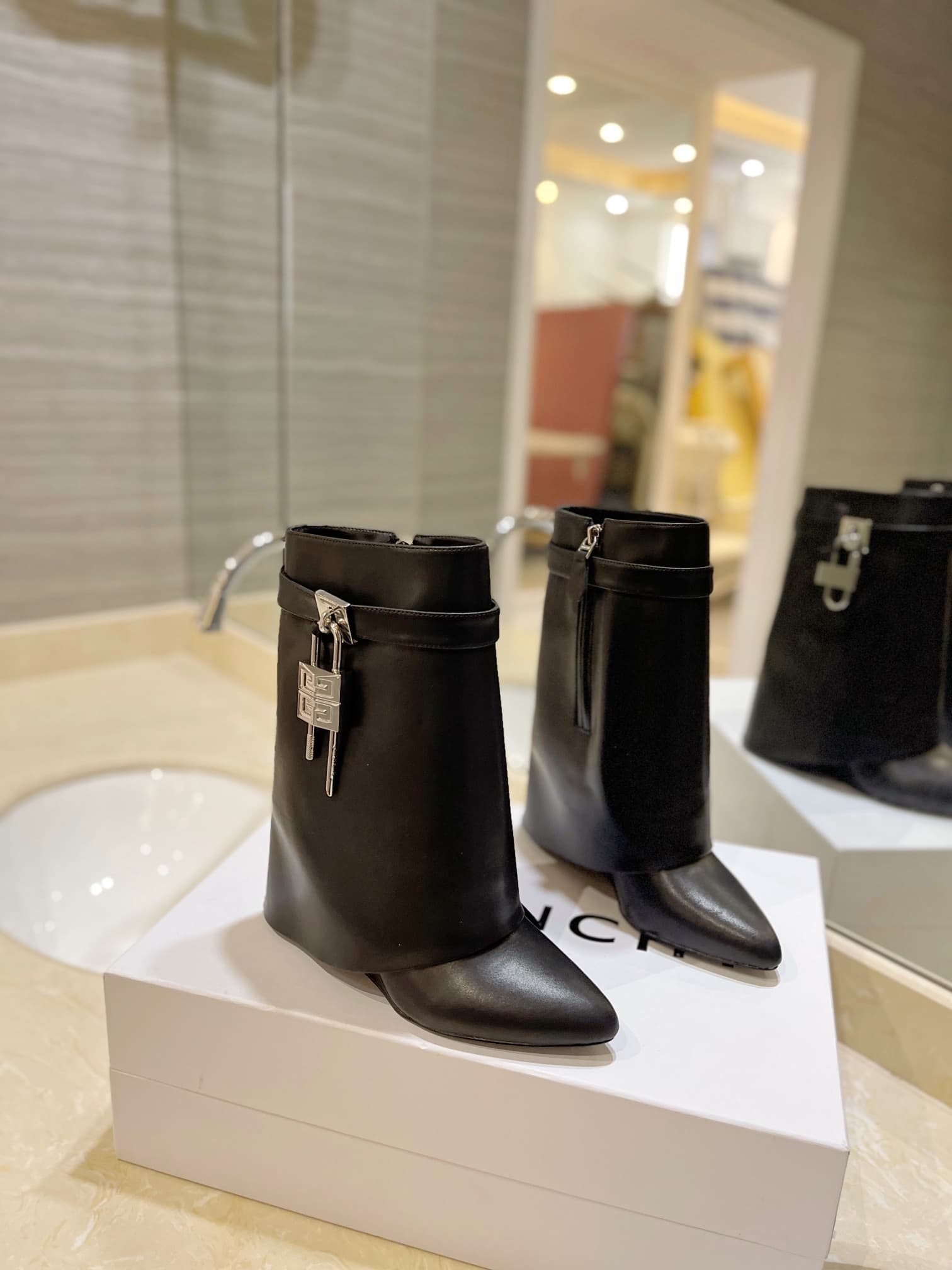 D6566 💰 Authentic, high-quality customized version from the retail store — image 1