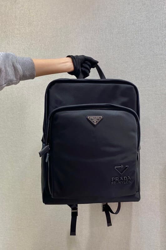 C6949 🎉 Environmental Protection Collection🎉 New 2VZ081 Men's Backpack🎉🎉 — image 1