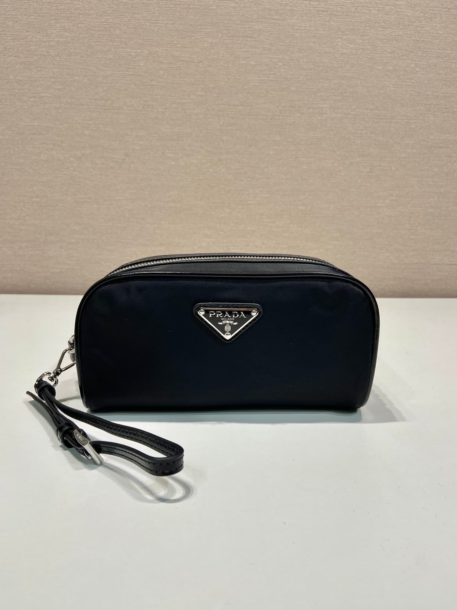 C6945 🎉New handbag model🎉 2NE063 – suitable for both men and women🎉 — image 1
