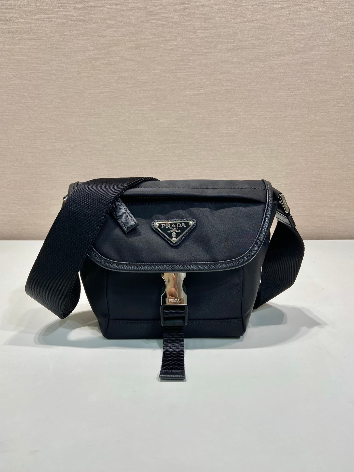 C6939 🎉New delivery bag🎉2VD070 mini model🎉🎉 — image 1