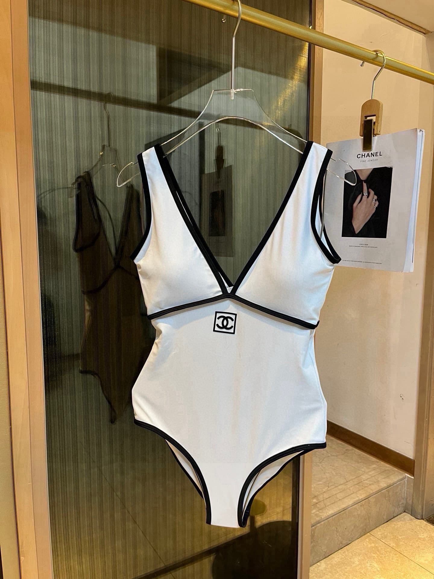 C24862 Chanel swimsuits ¥ — image 1