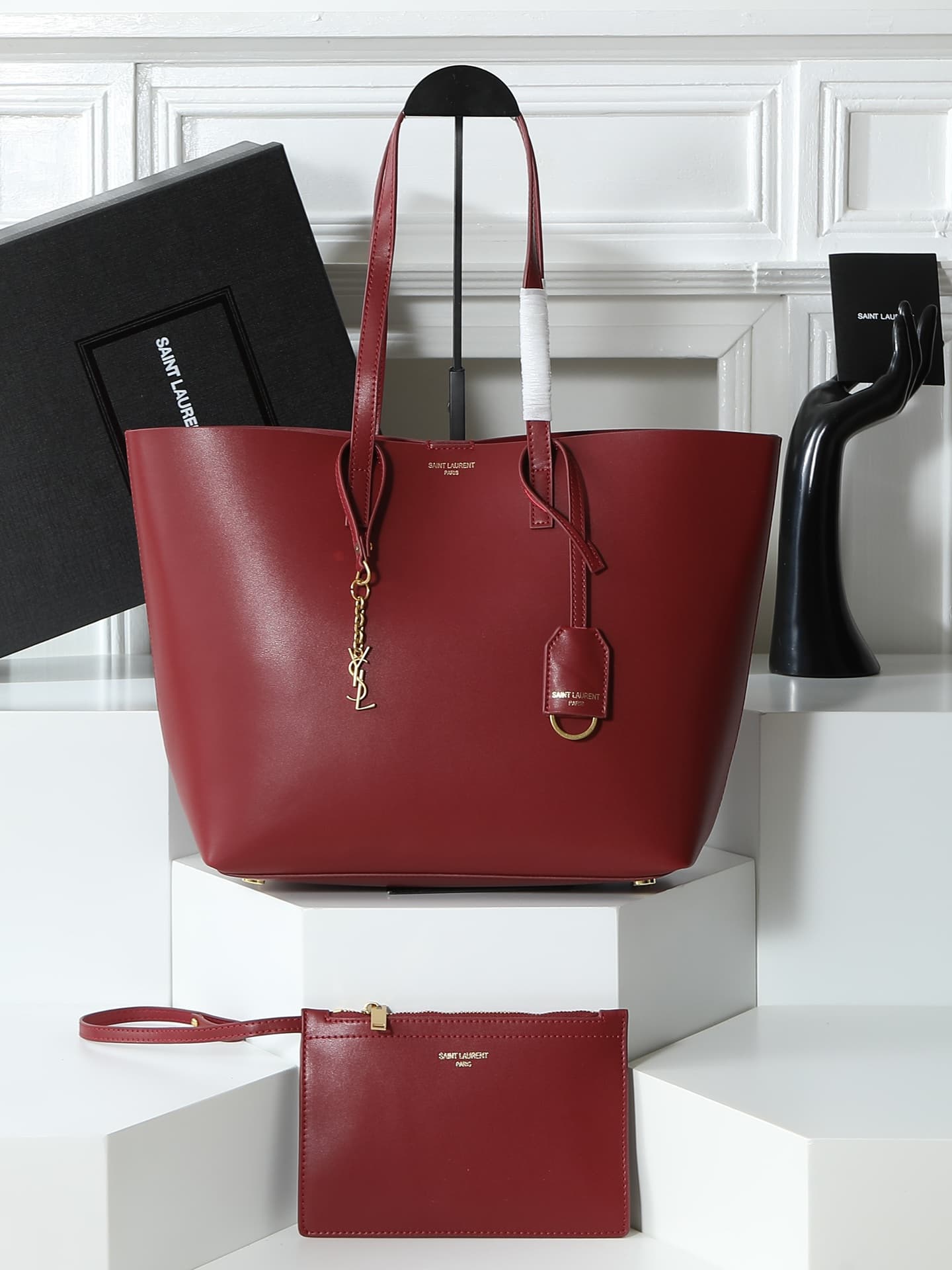 C8607 Back order! A new YSL shopping bag made of full cowhide material 🍂🍂 It’s casual and versatile; it has a large interior space, making it convenient 👍🏼 Safe 👍🏼 Easy to use for travel. You should have one this season. Dimensions: 33*31*15cm【Opening siz — image 1