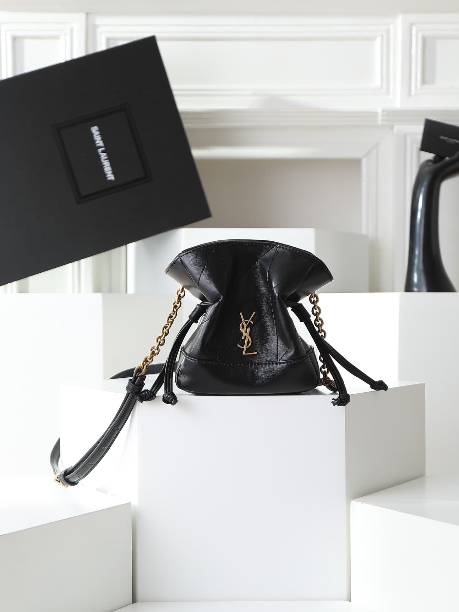 C8618 YSL’s super-new Jamie small bucket – so cute! — image 1