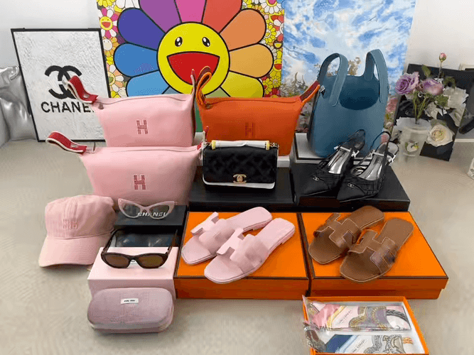 C36228 🎁✈✈Daily delivery of genuine products from the source; if you have any questions about the products, feel free to contact me — image 1
