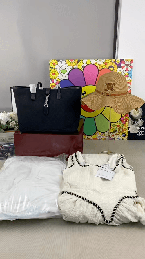 C36222 🎁✈✈Daily delivery of genuine products from the source; if you have any questions about the products, feel free to contact me — image 1