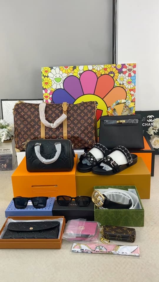 C36211 🎁✈✈Daily delivery of genuine products from the original source; if you have any questions about the products, feel free to contact me — image 1