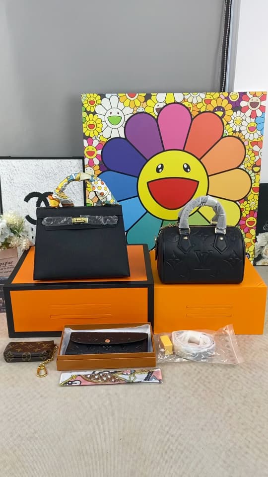 C36209 🎁✈✈Daily delivery of genuine products from the source; if you have any questions about the products, feel free to contact me — image 1