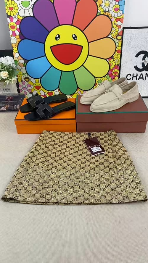 C36179 🎁✈✈Daily delivery of genuine products from actual shoots; if you have any questions about the products, feel free to contact me — image 1