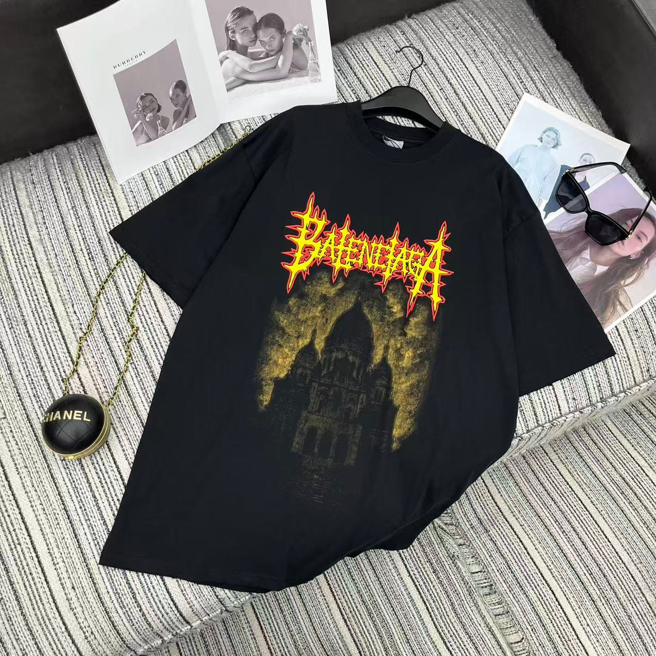 C18596 Highly recommended: 26 Spring/Summer collection 2024. BAL* Dark Sacred Church Cracked Print Crewneck Short Sleeve Loose Fit T-shirt – Extra large size SML — image 1