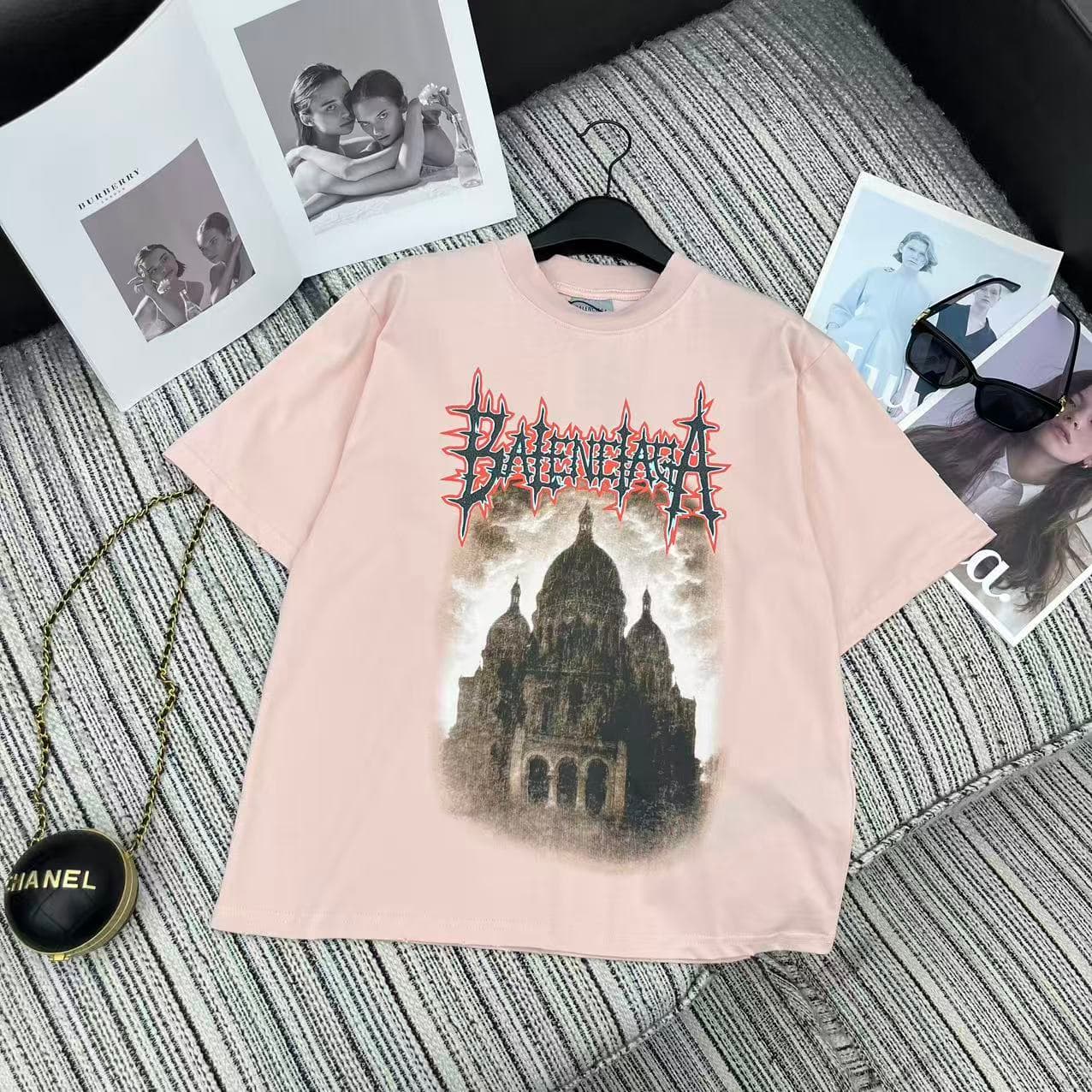 C18595 Highly recommended: 26 Spring/Summer collection 2024. BAL* Dark Holy Heart Cathedral Crackle Print crewneck short-sleeve T-shirt with relaxed fit – this is a smaller size. Unisex SML model. — image 1