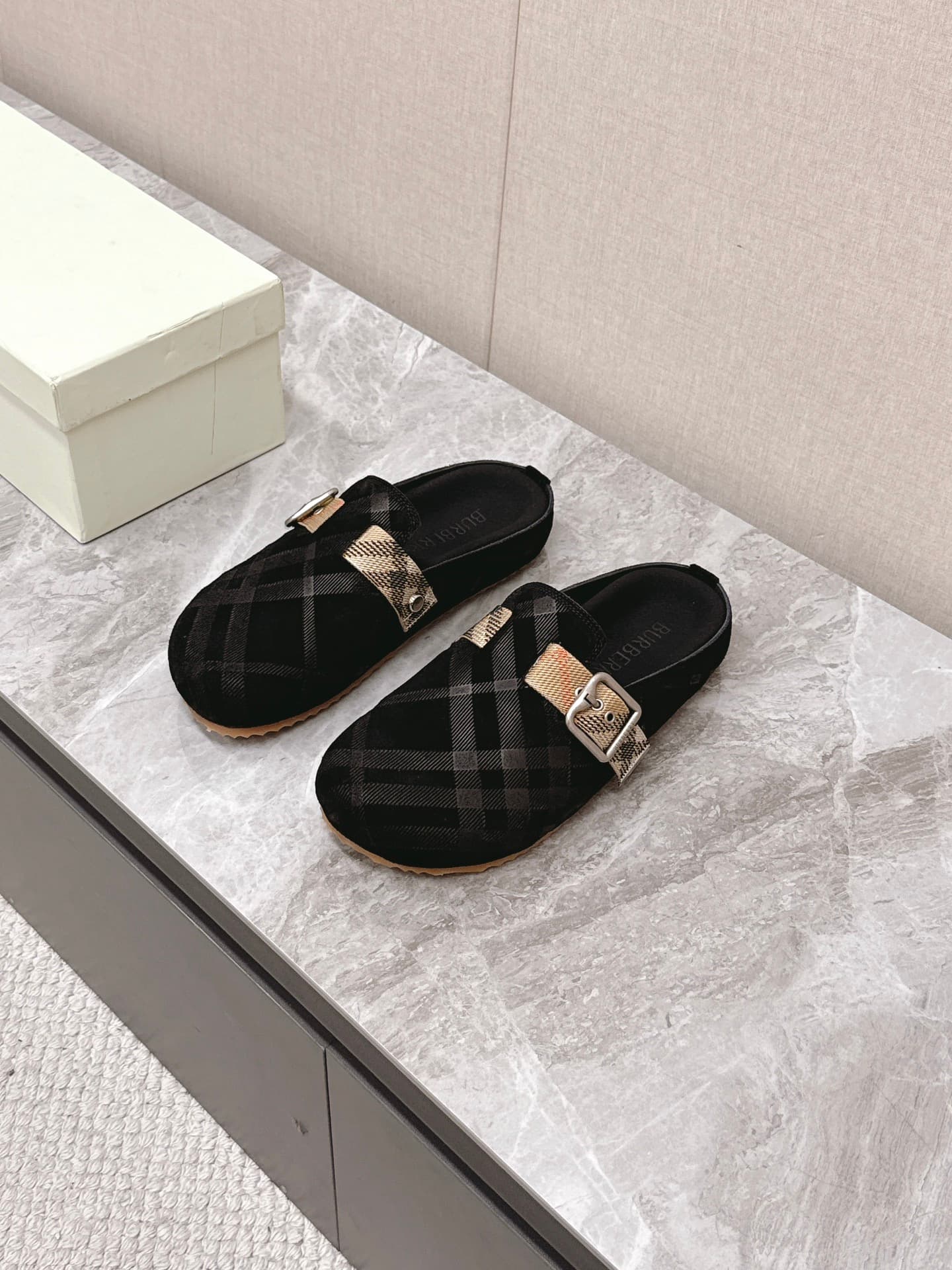 D3153 Men’s clothing ➕ 10 Burberry Burberry2025 Latest autumn/winter couple-style boots — image 1