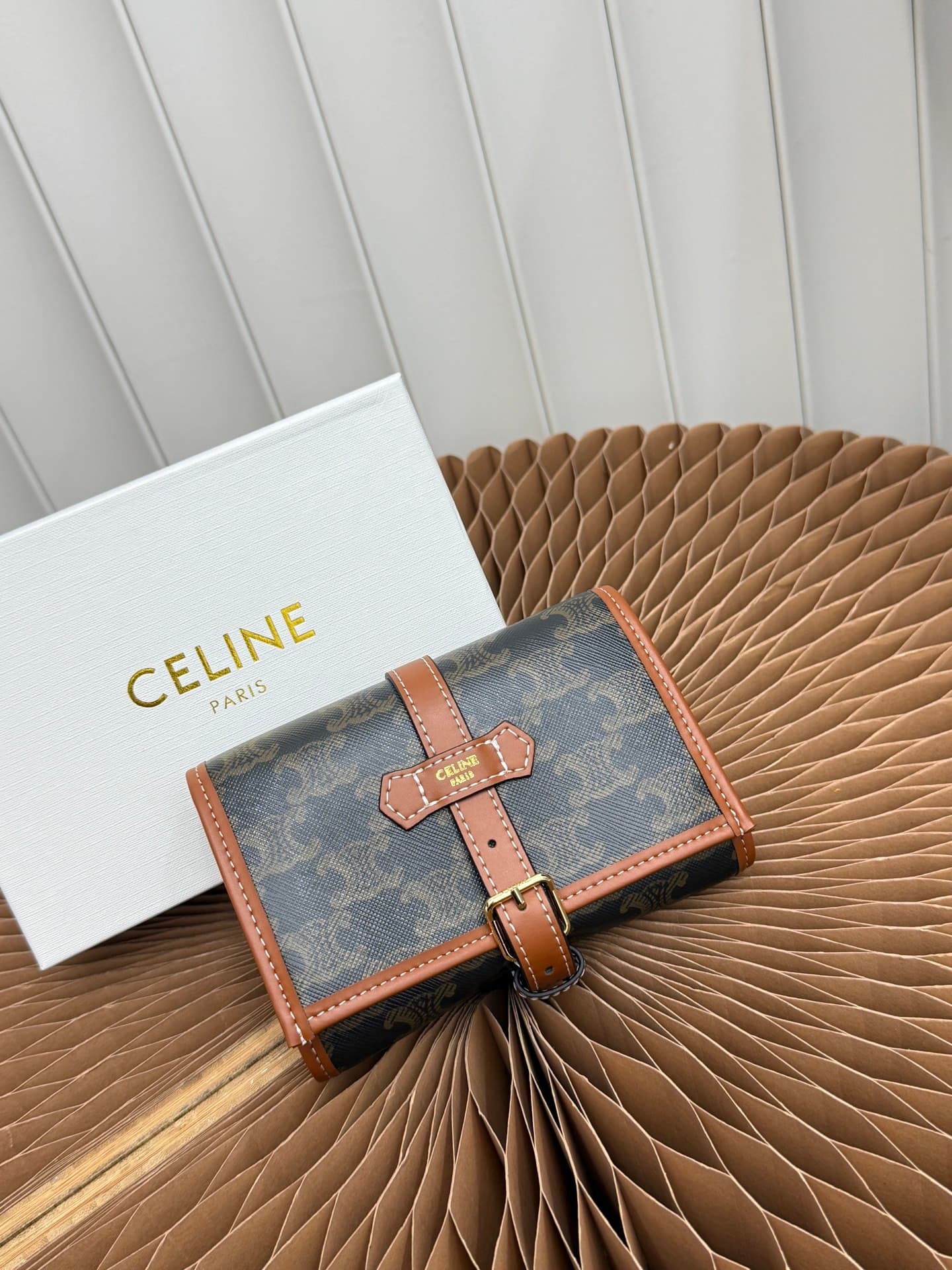 C410 CELINE fabric and cowhide jewelry bag — image 1