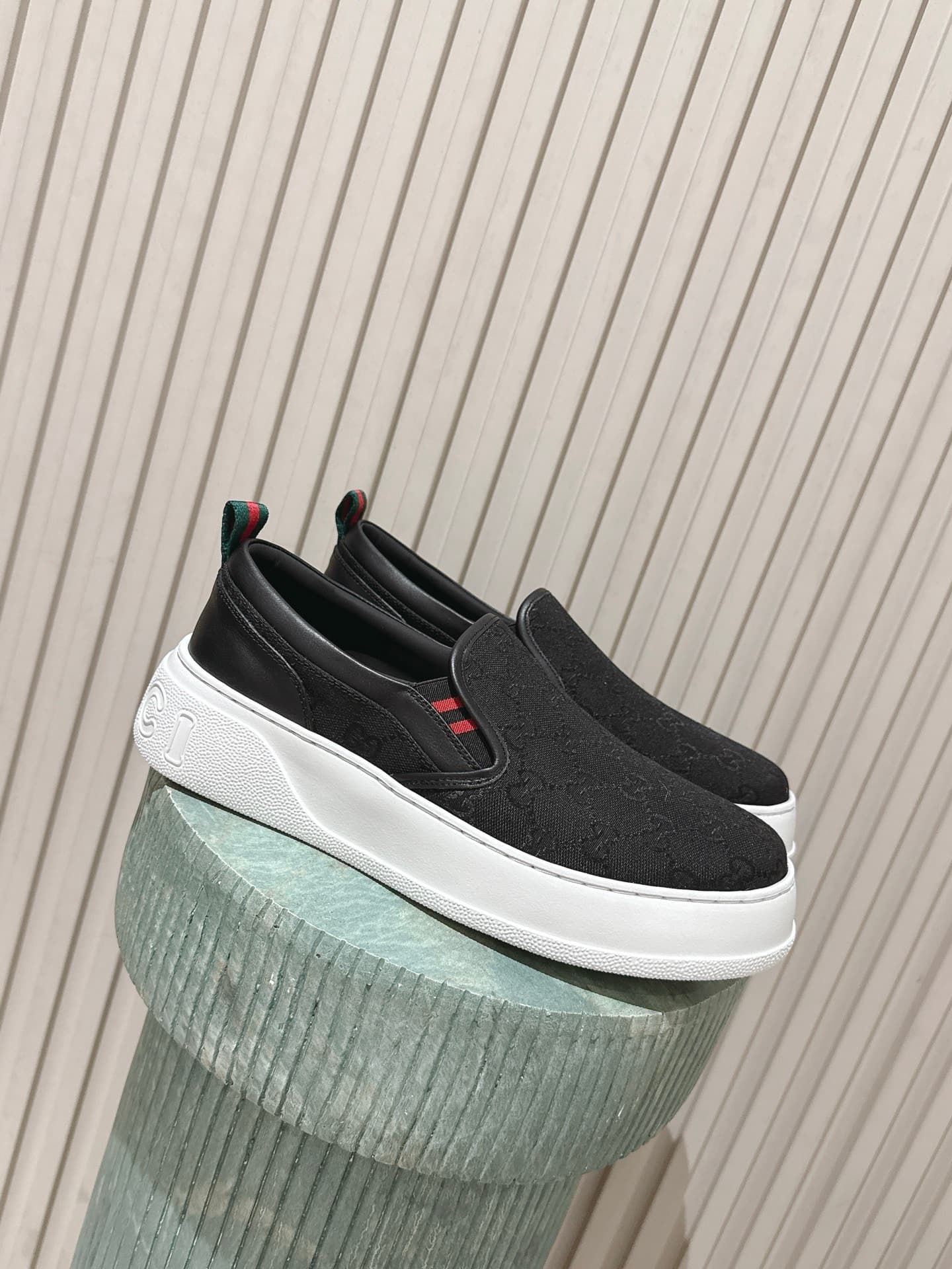 D7122 Top version: Men’s model — image 1