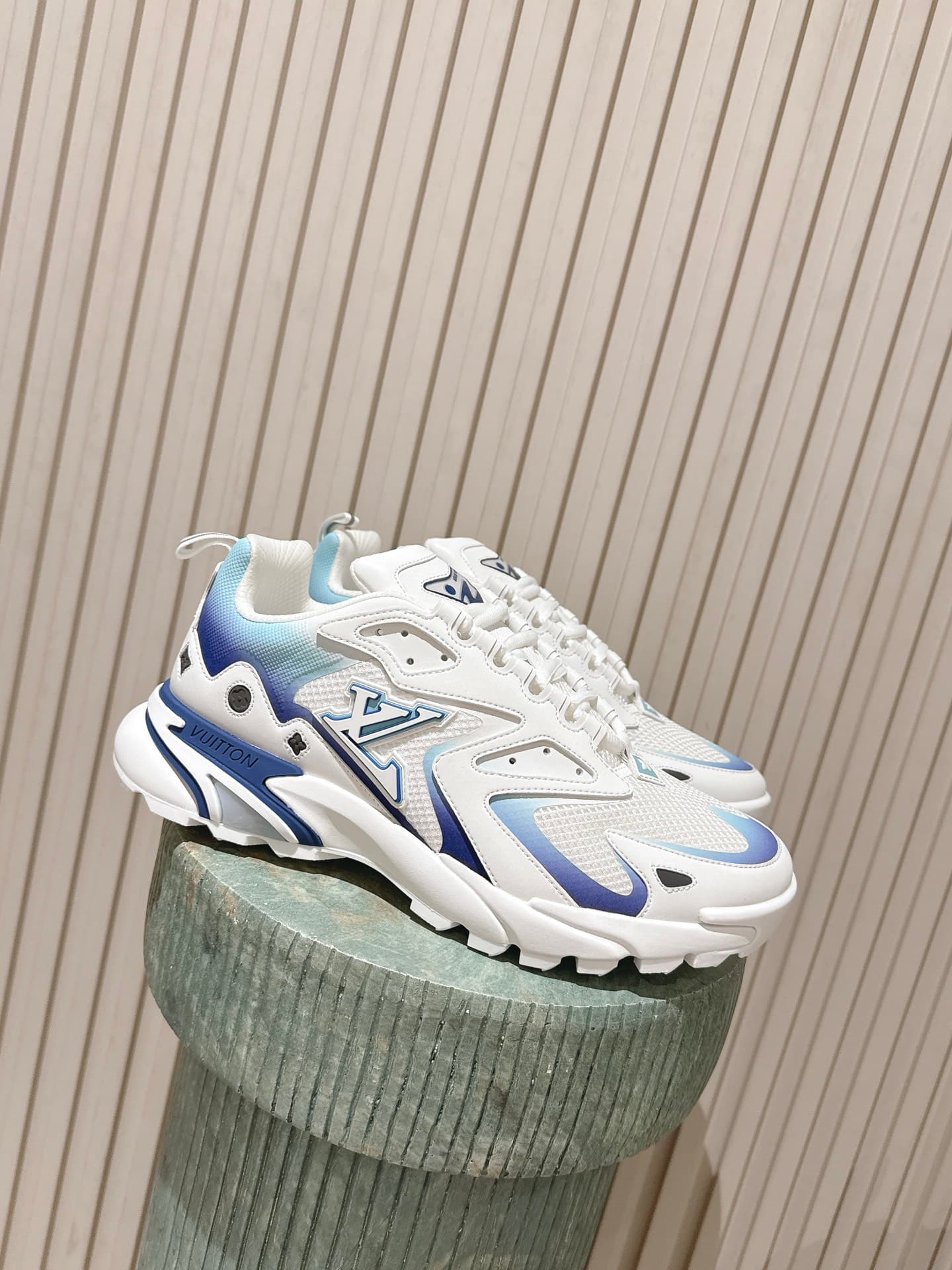 D9250 Top version: Men’s model — image 1