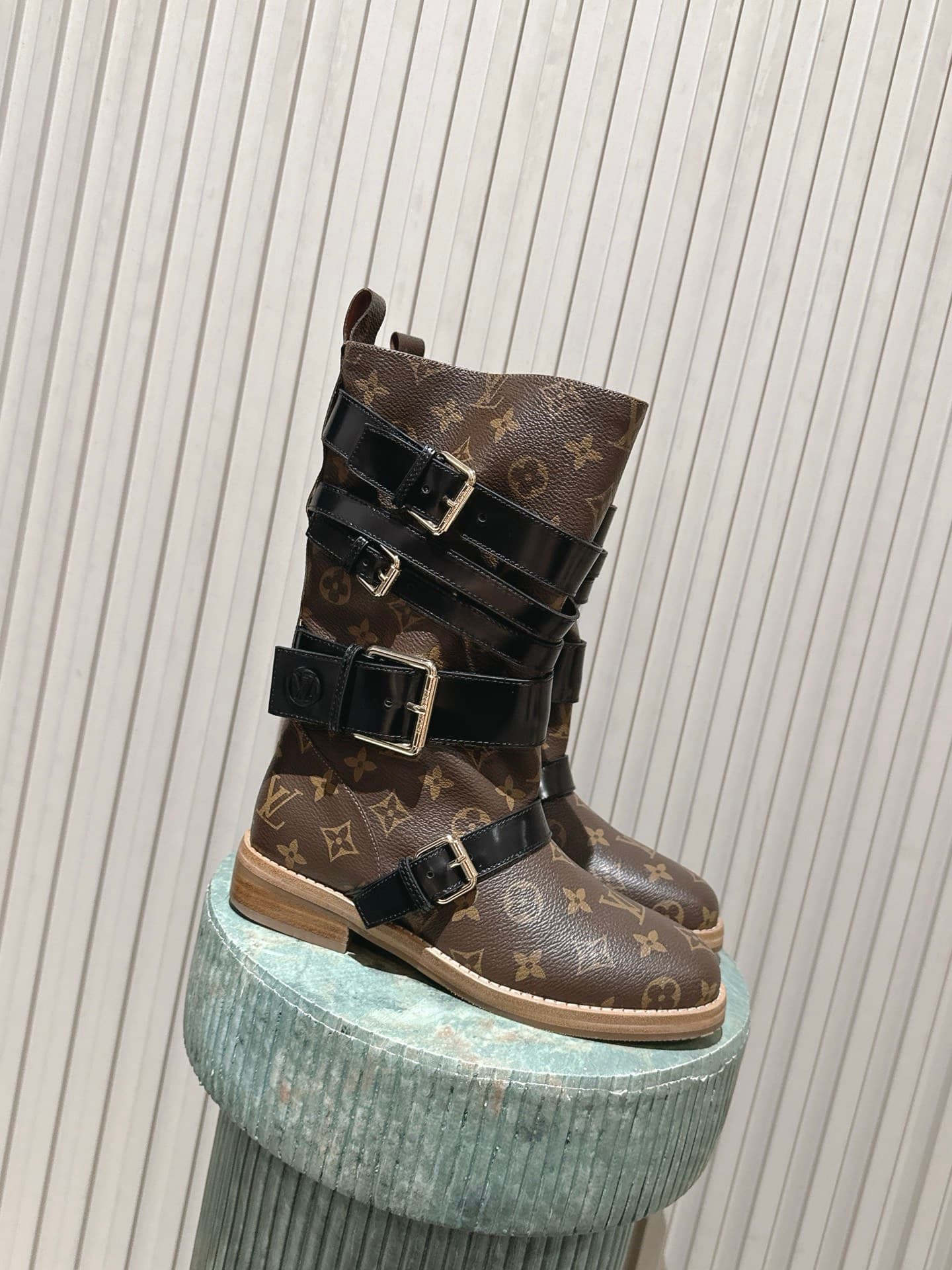 D9187 Top-tier version: — image 1