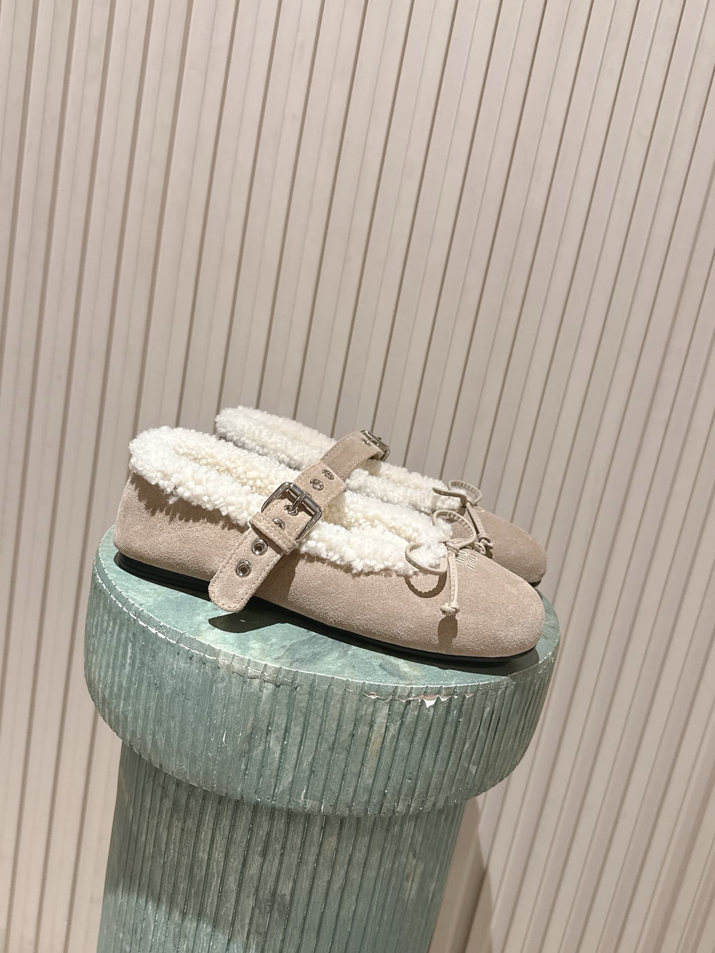 D10549 Version: — image 1
