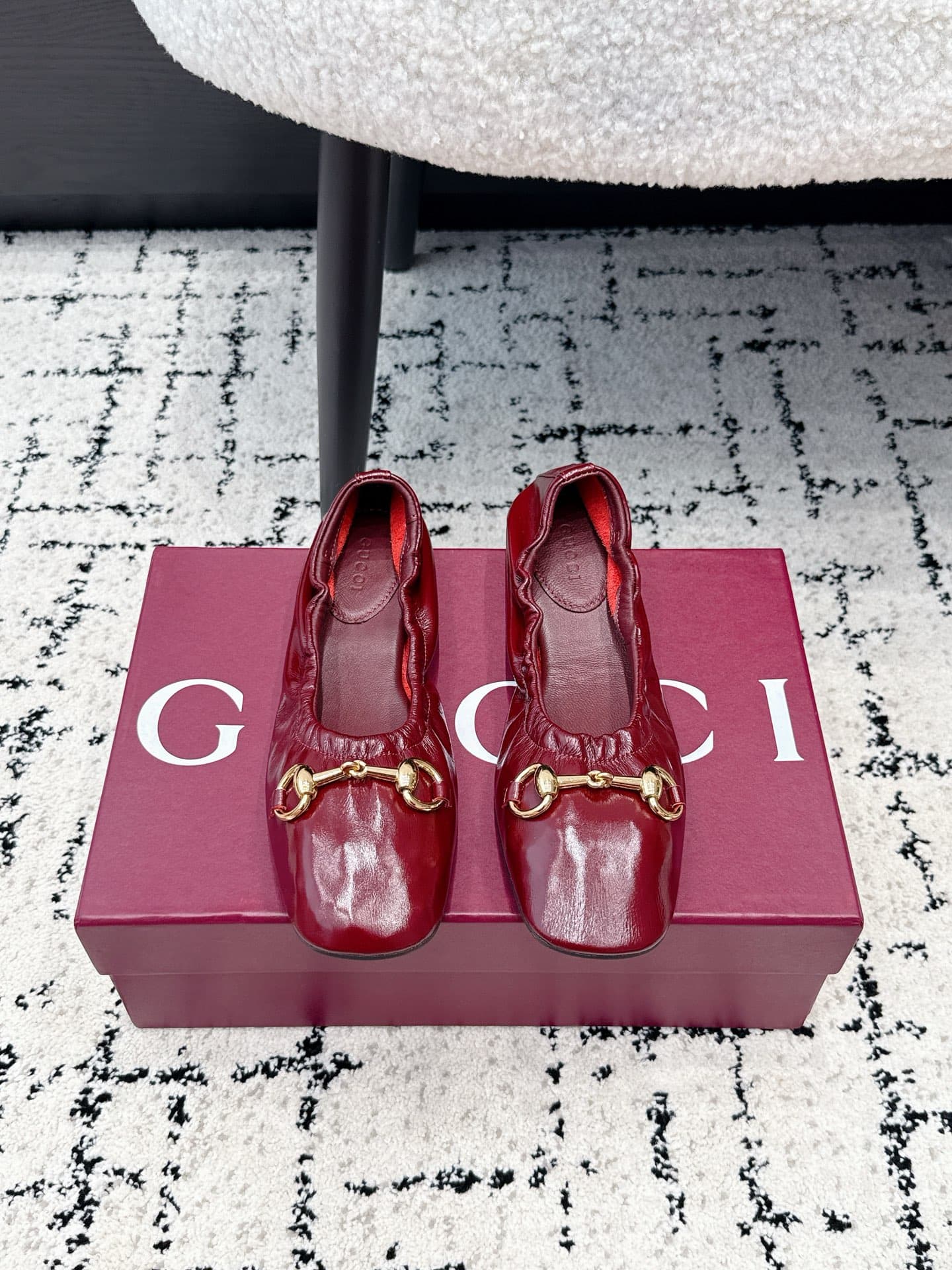 D7131 Gucci 26/ Prima Series Ballet Shoes: Classic Metal Buckle, Elastic Band, Flat Dance Shoes, Single-Shaped Boots — image 1