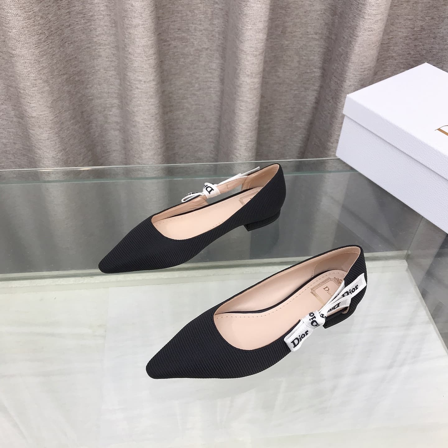 D6004 J’ADIOR Dior Dior 2026 Early Spring New Model Straps and bowed high heels for women. A popular model with a CD logo and flat toe design, with open-patterned colors. It’s the top-quality version available on the market. — image 1