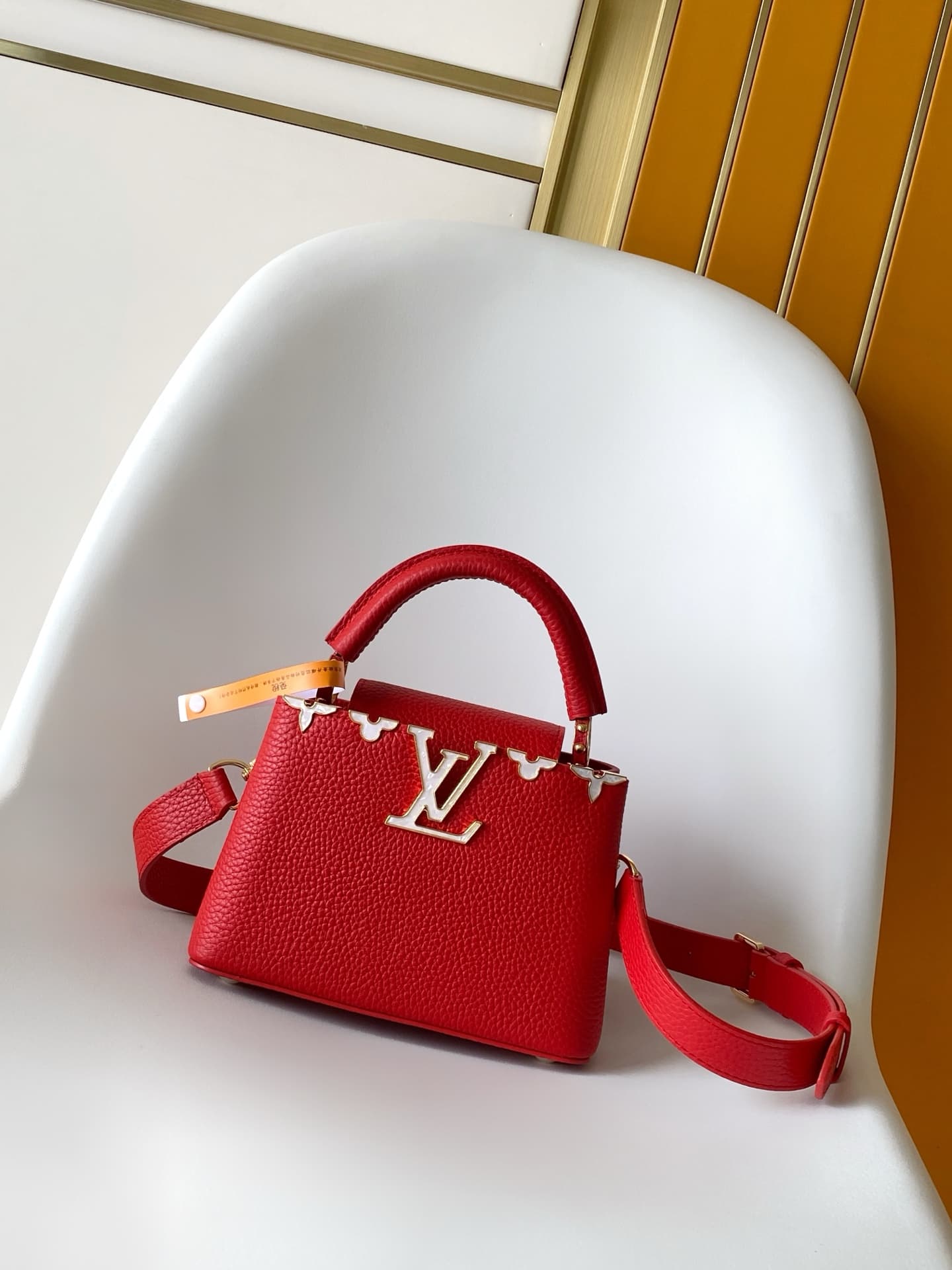 C5121 💰 Dynamic 163c01 premium original leather, dynamic color adjustment — image 1