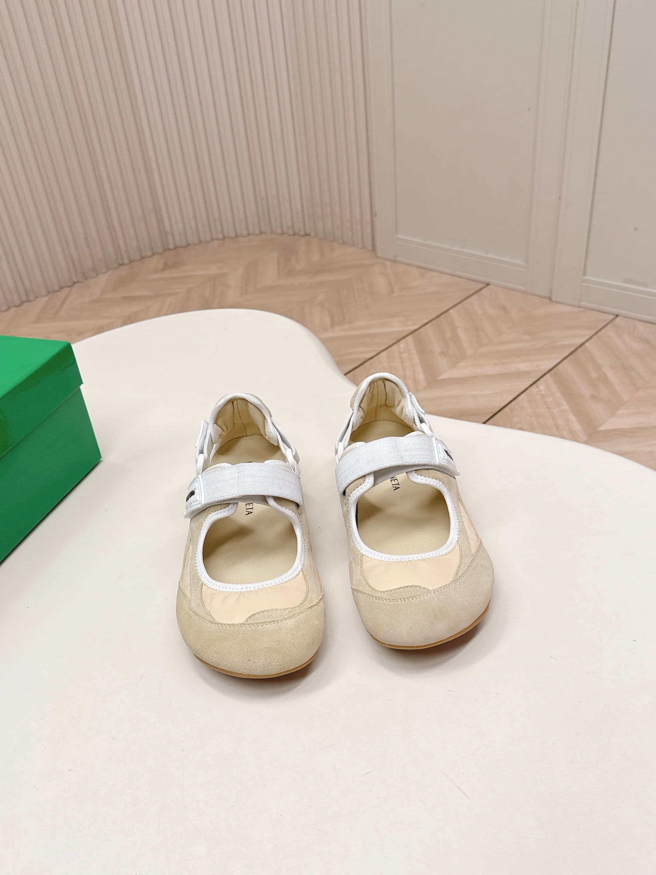 C188 New collection! Astaire Mary Jane ballet shoes with casual Velcro sneakers 2026 — image 1