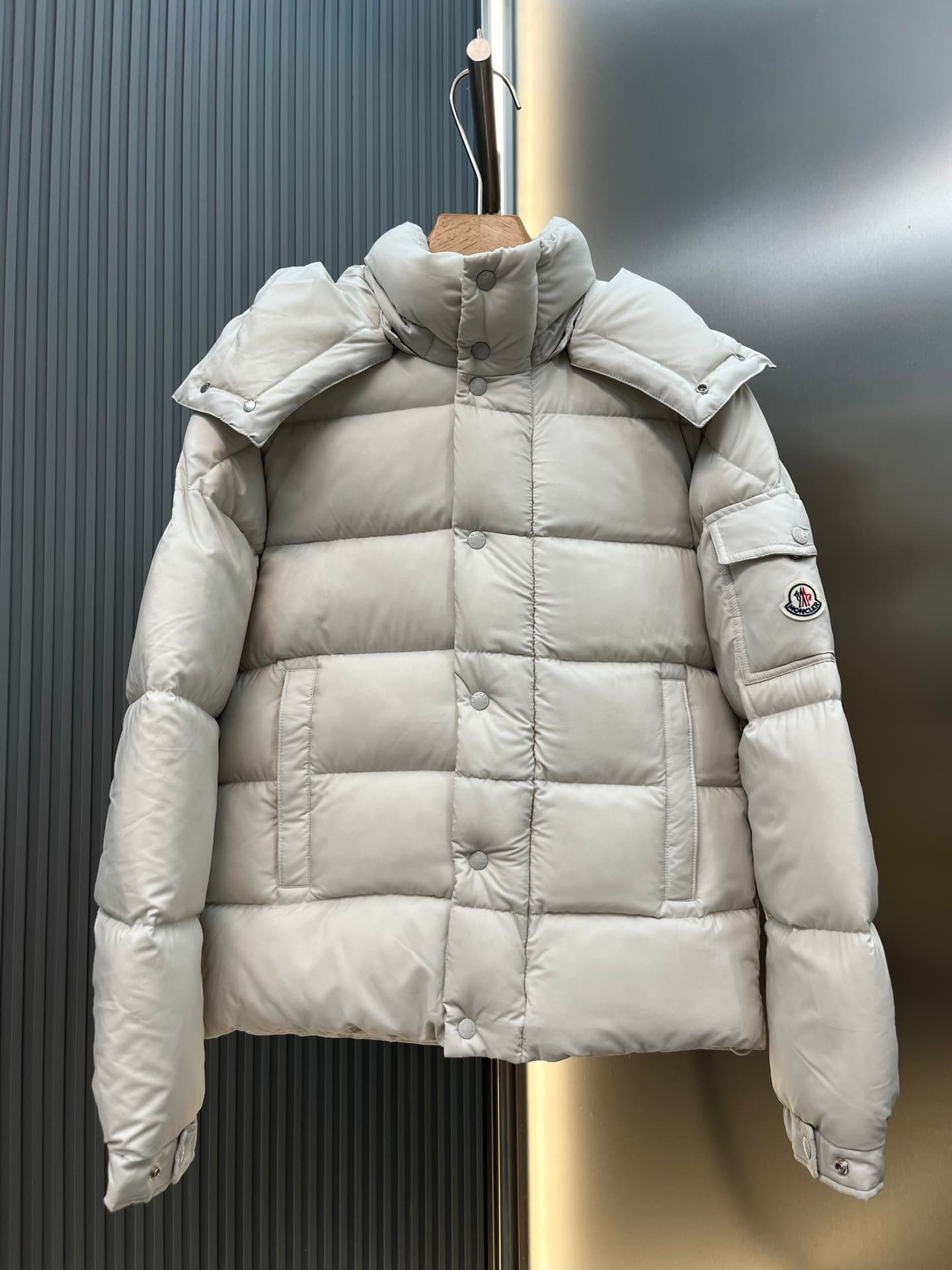 C11120 Super-grade goose down coat — image 1