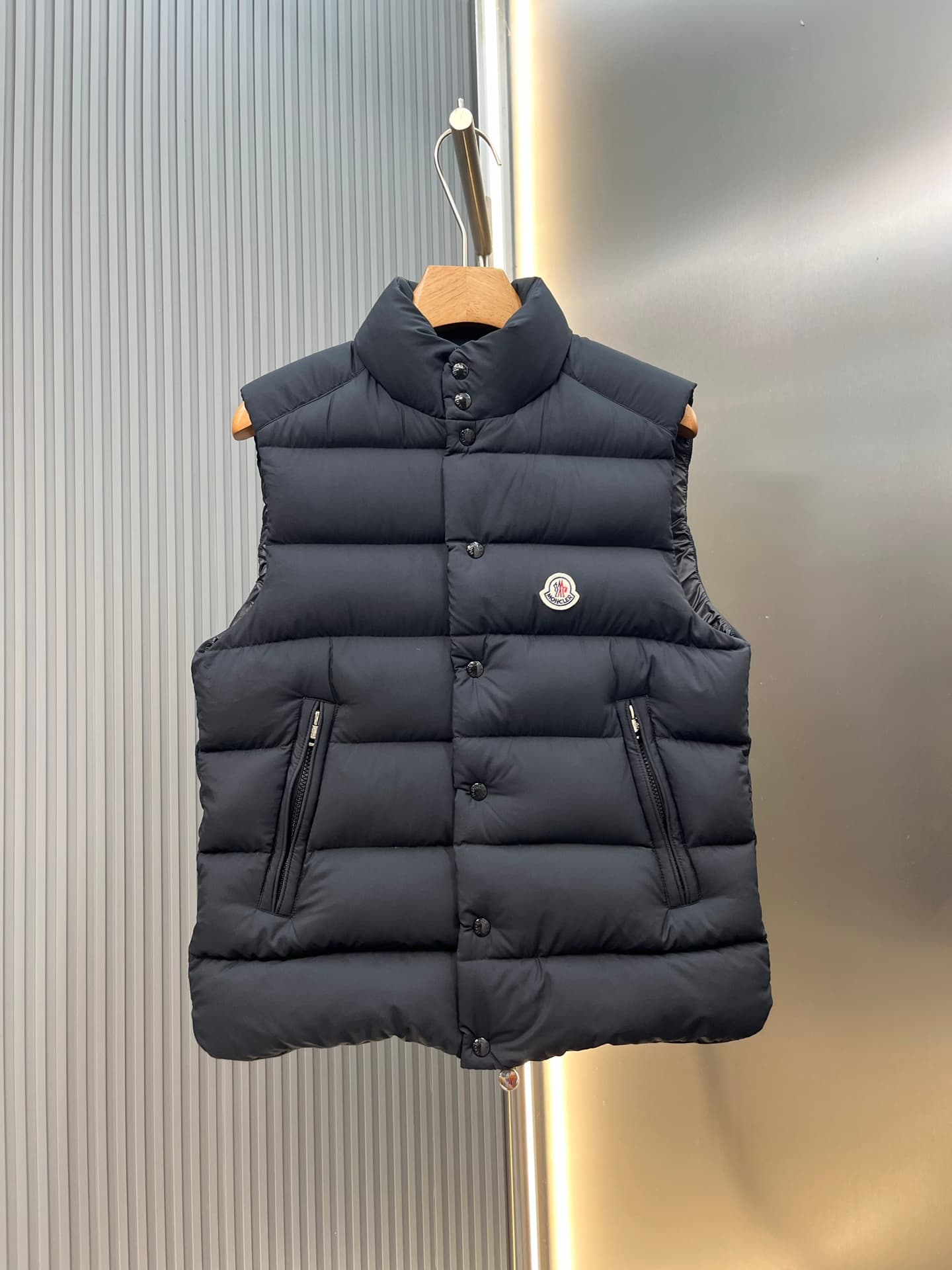 C11115 Moner Men’s matte, thick collared casual wear — image 1