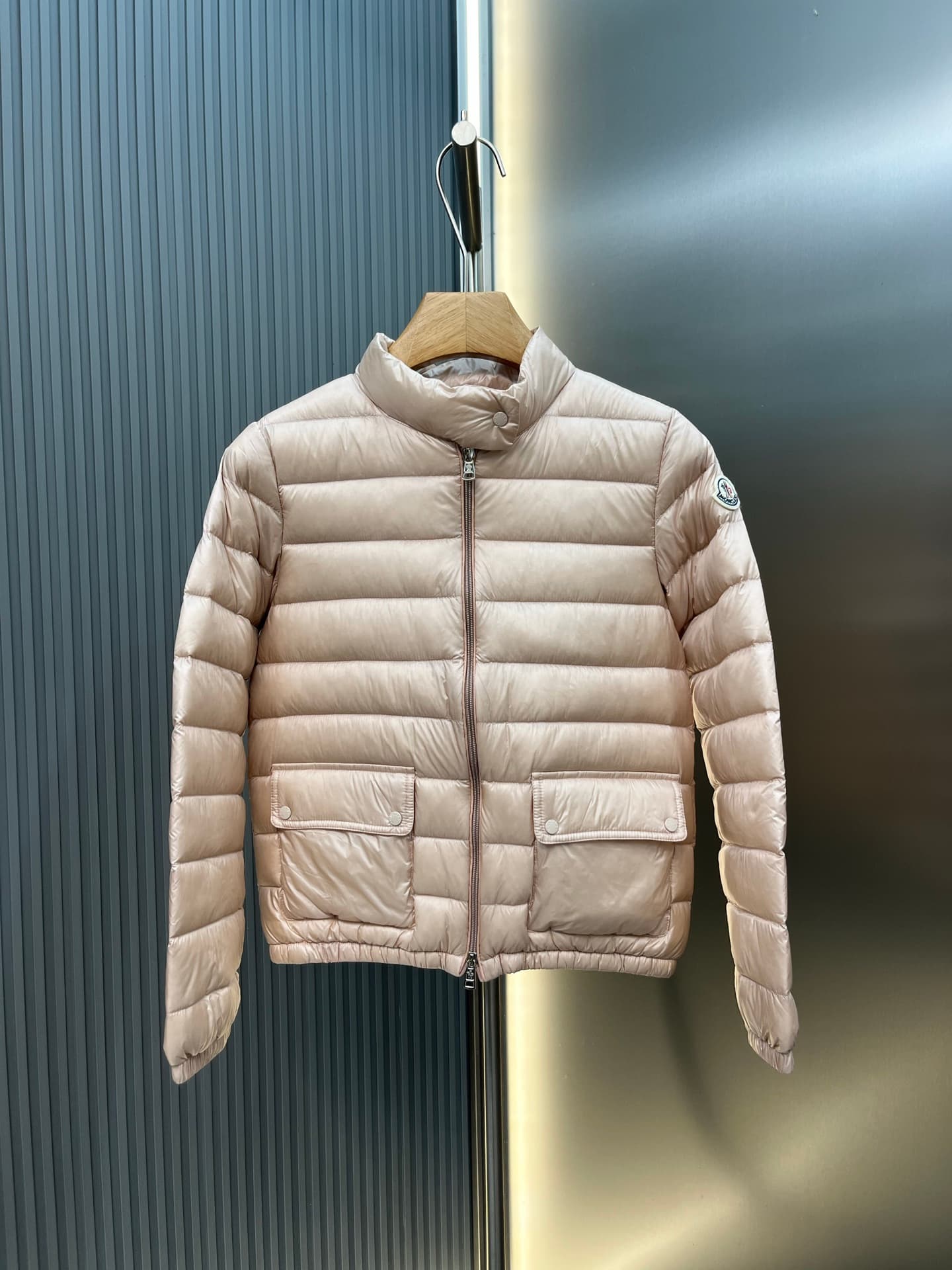 C11101 95 velvet is equipped with a special counter for dust prevention — image 1