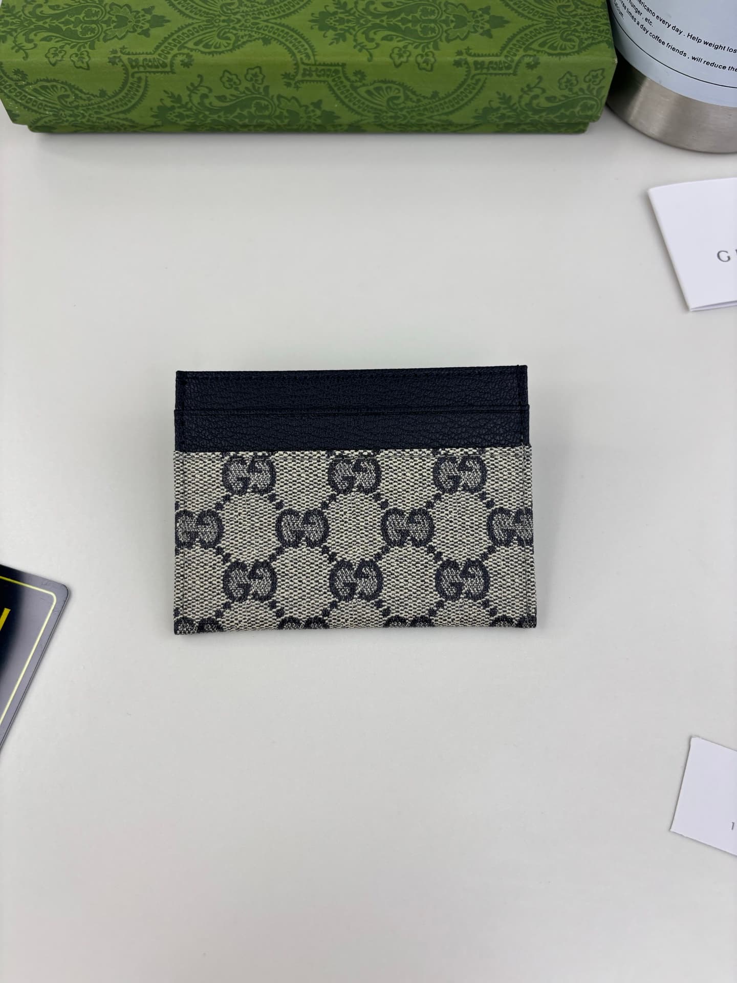 C3963 Generation Gucci explores the brand’s collectible elements in depth, blending designs from different generations into a cohesive aesthetic narrative. The Gucci Essence Classic collection is designed for a dynamic lifestyle. Each item features a ligh — image 1