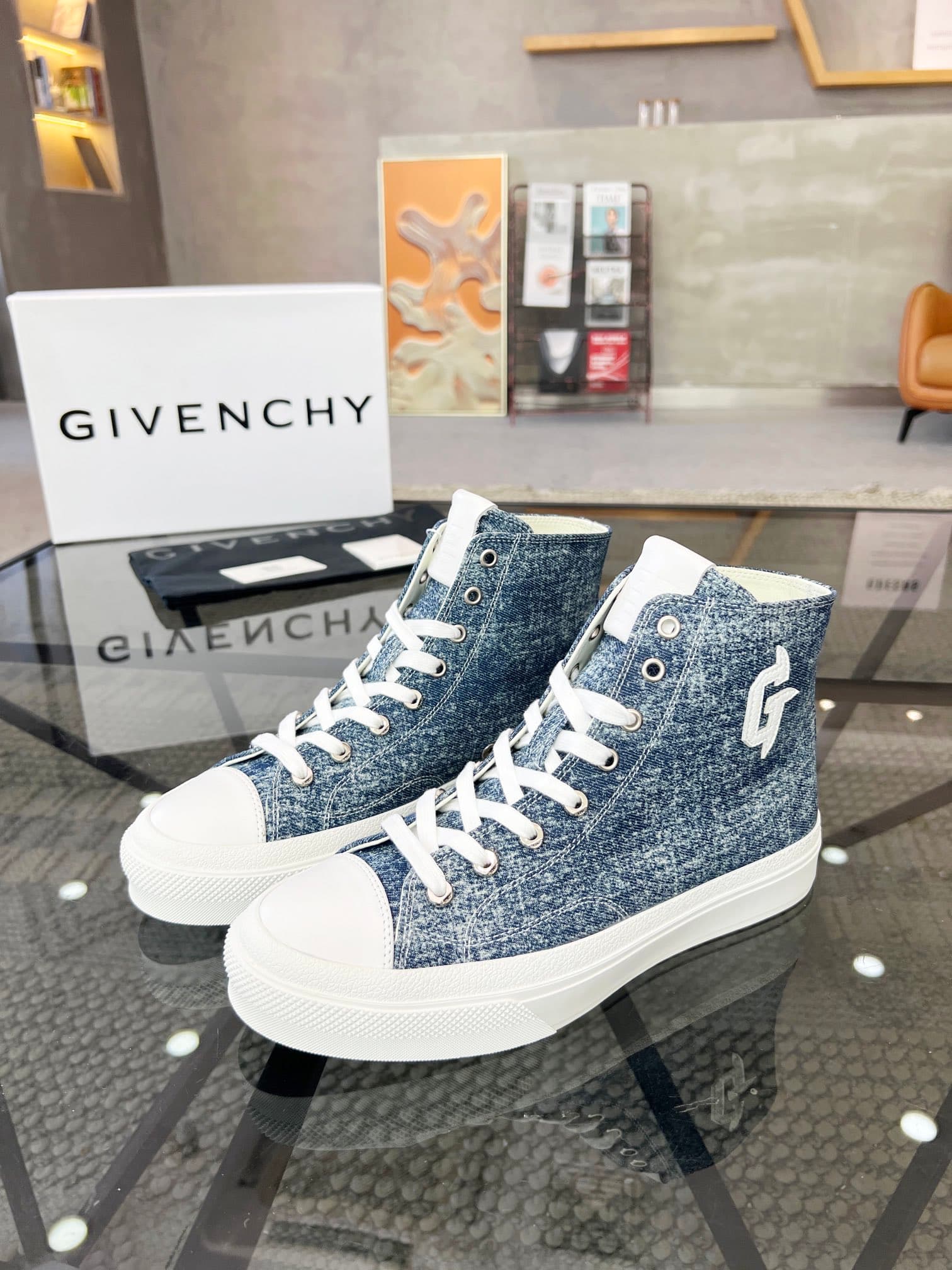 D12 real 💰 J 🔍 Top purchasing agents 🇮🇹 Ji Pao Street Couple 👫 New high top boots are coming, a super popular sports hot item in the counter. The original factory is equipped with Italian imported cowhide and fabric, with a classic appearance and a new — image 1