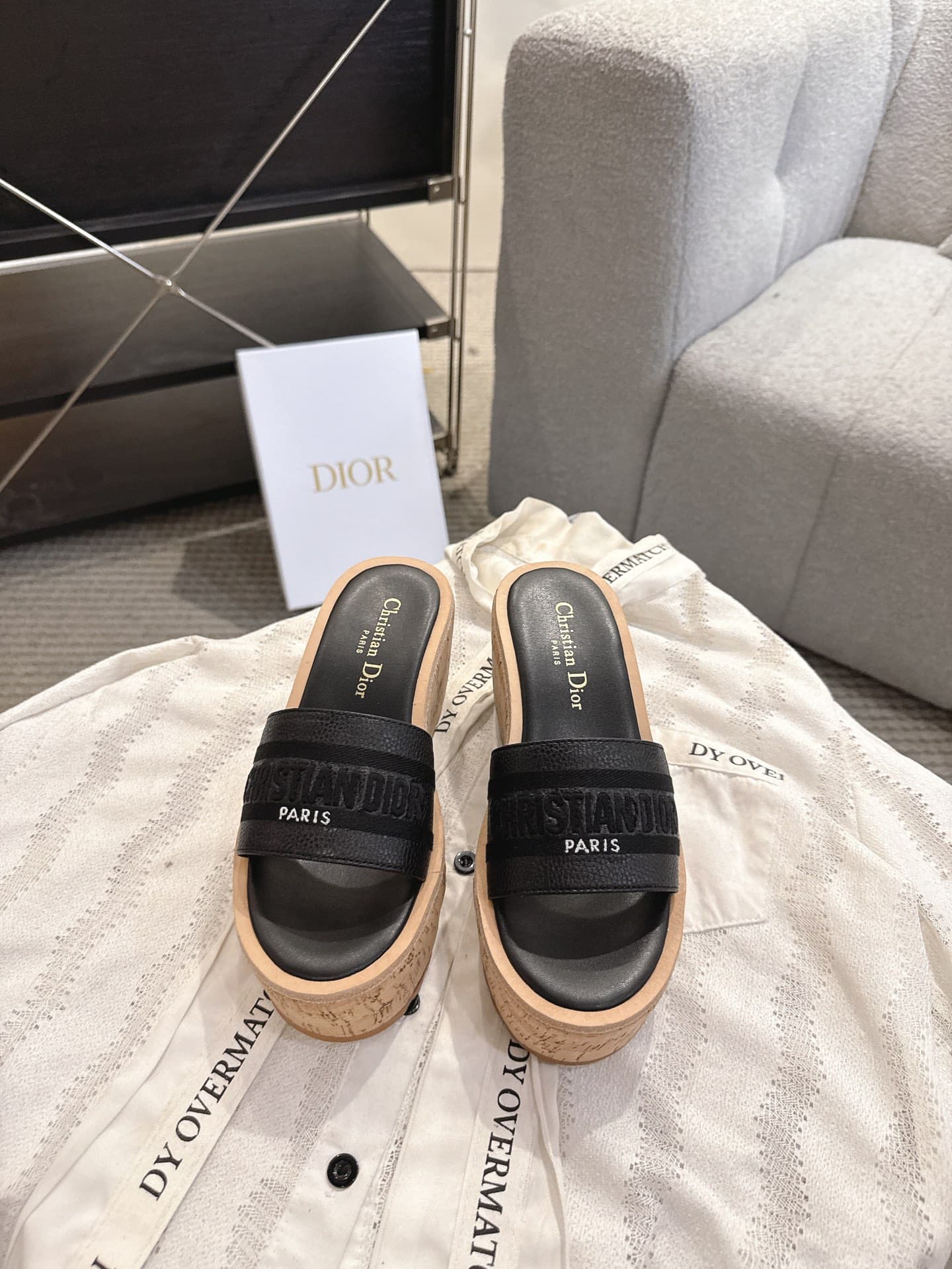 D5978 Dior Dior 2025 – New spring/summer model. Dway jelly-colored platform shoes with a CD logo embroidered on the upper, thick heel, round toe, and mixed-color toe-hiding slippers — image 1